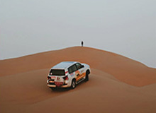 开云体育下载网址-不满！新月锁定胜局后，C罗对着镜头苦笑并做出“偷窃”手势