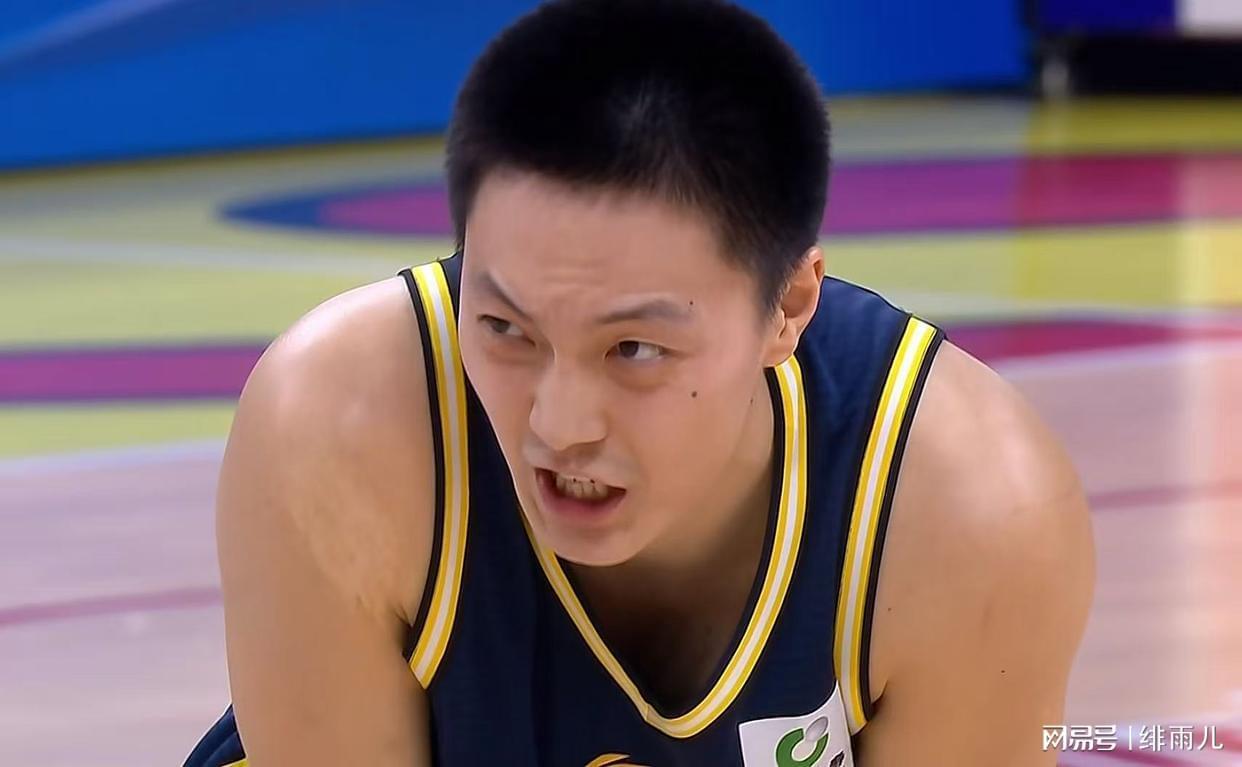 开云体育下载APP-广东本赛季离队第一人？萨林杰坑惨杜锋，奎因确认留下！