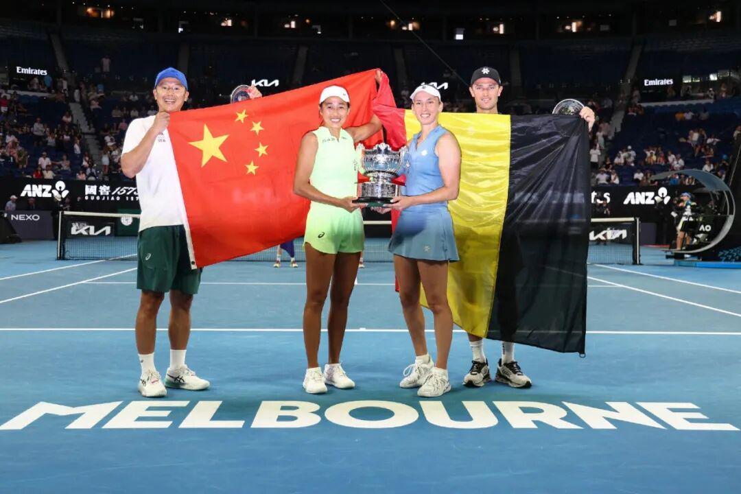 开云体育下载网址-Summary | 制造冠军：网球大满贯冠军的家庭纽带与社会资本