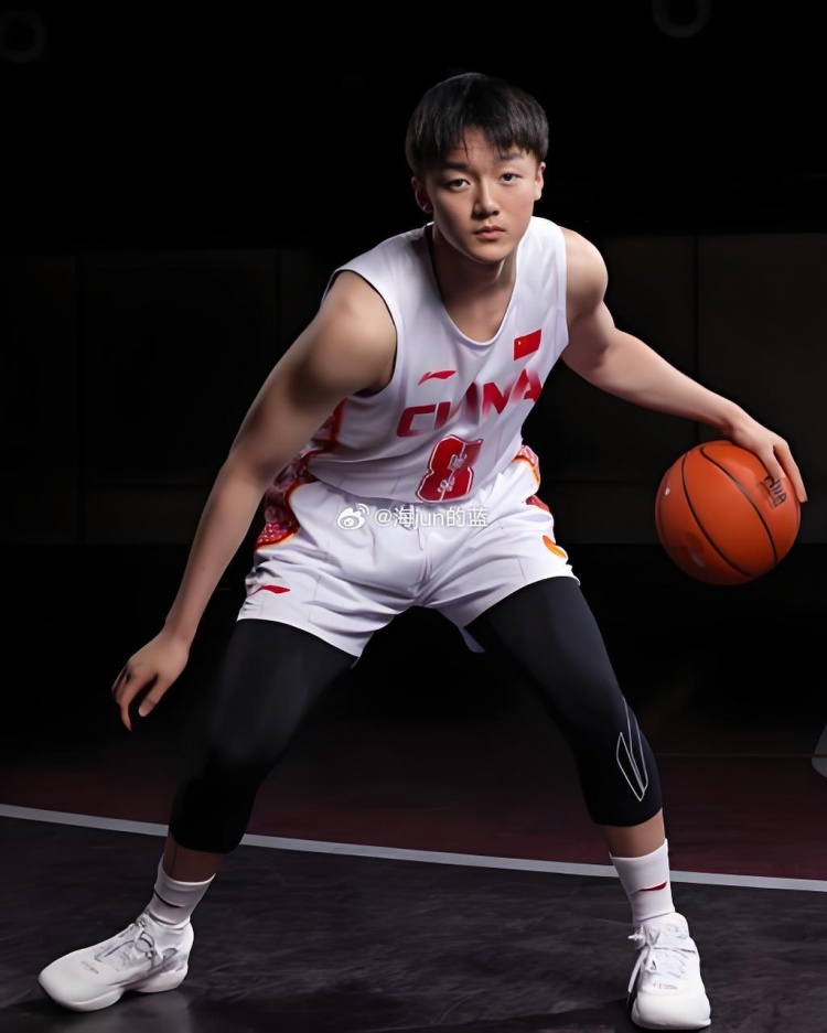 媒体人:留洋后卫洪麦加盟实力偏弱的田纳西马丁分校 有利于出场